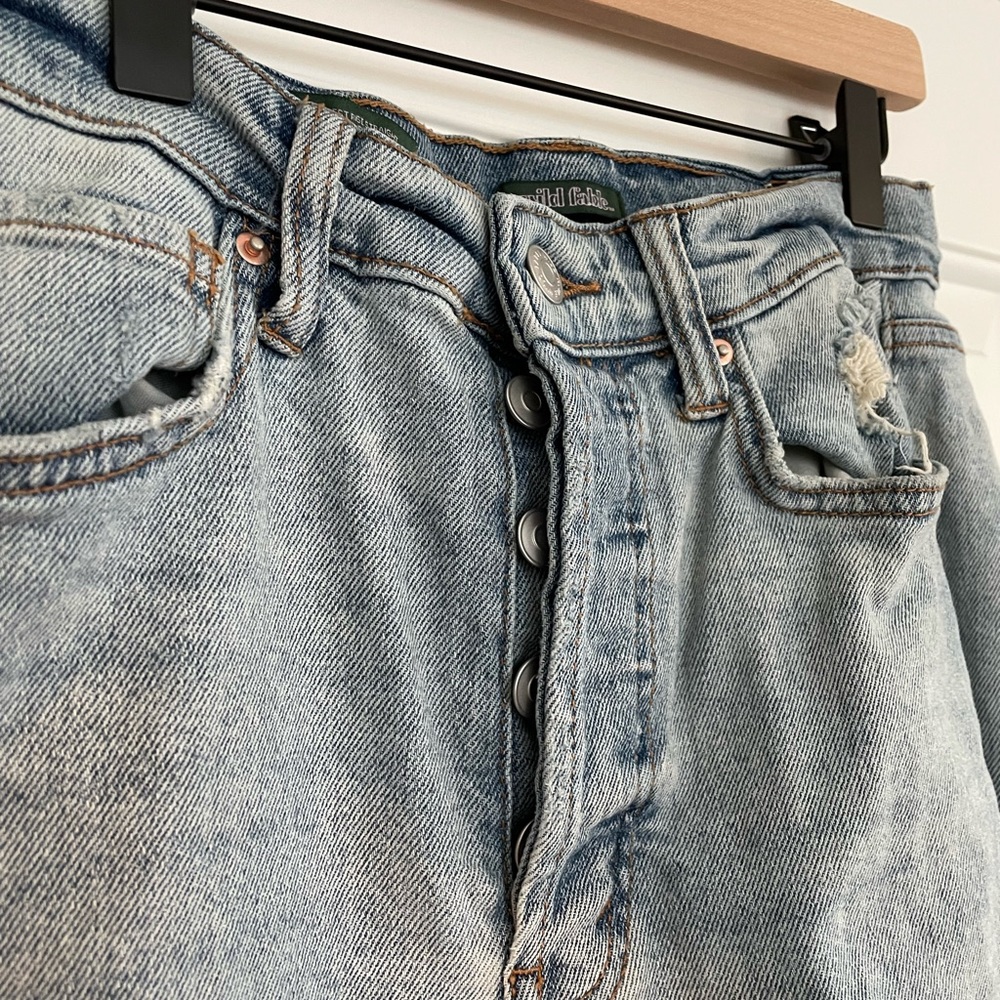 Cutest ripped jeans! Only worn once. Perfect condition.